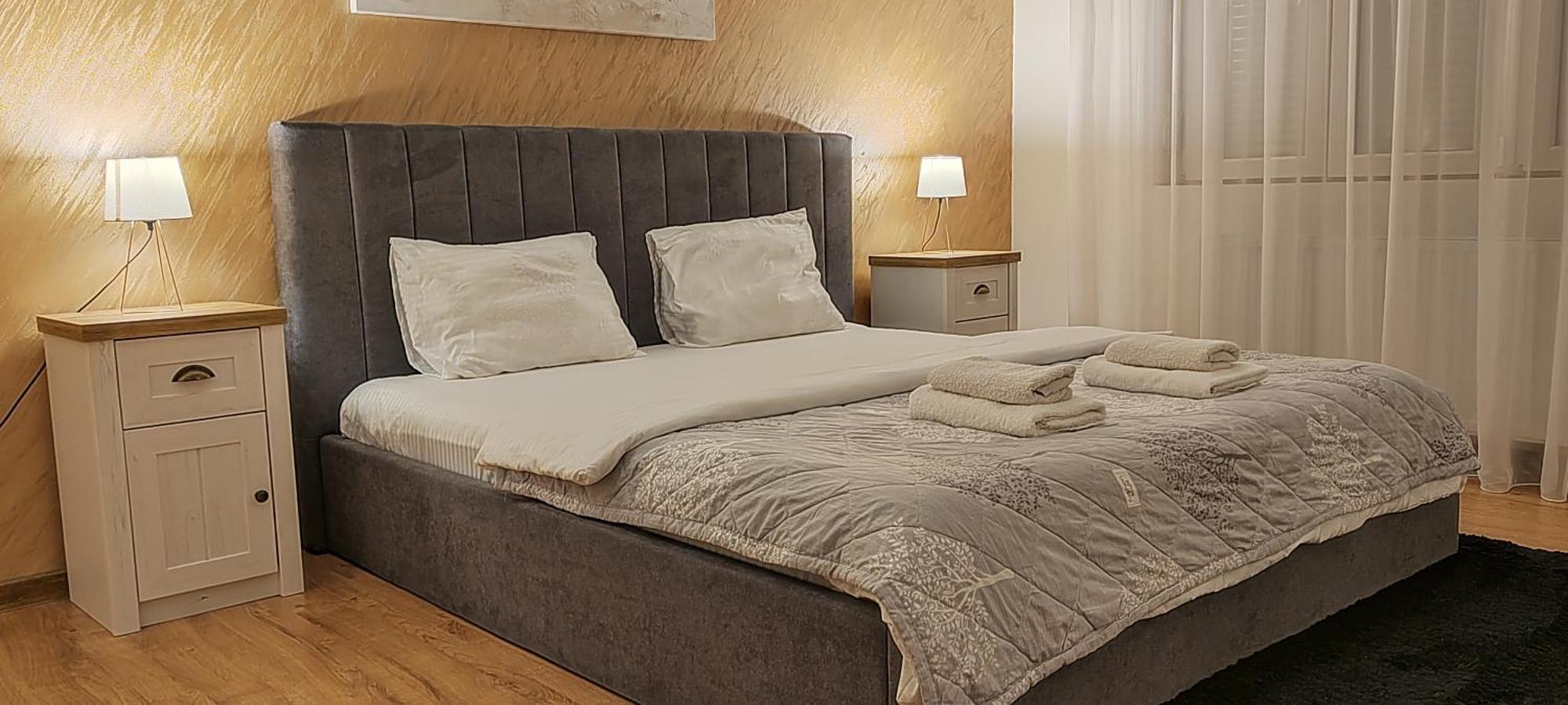 Apartamento Golden Royal Kragujevac Exterior foto