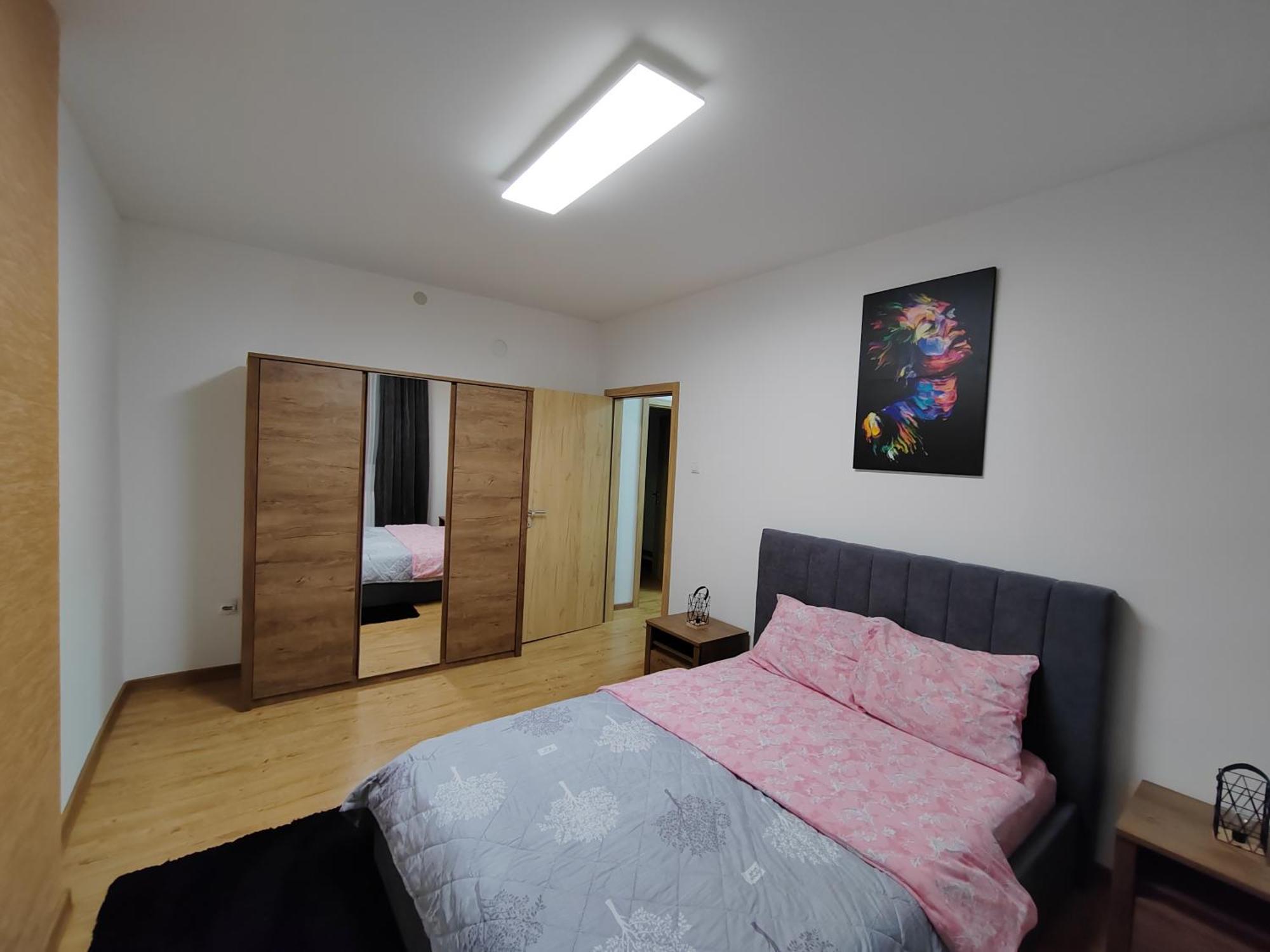 Apartamento Golden Royal Kragujevac Exterior foto